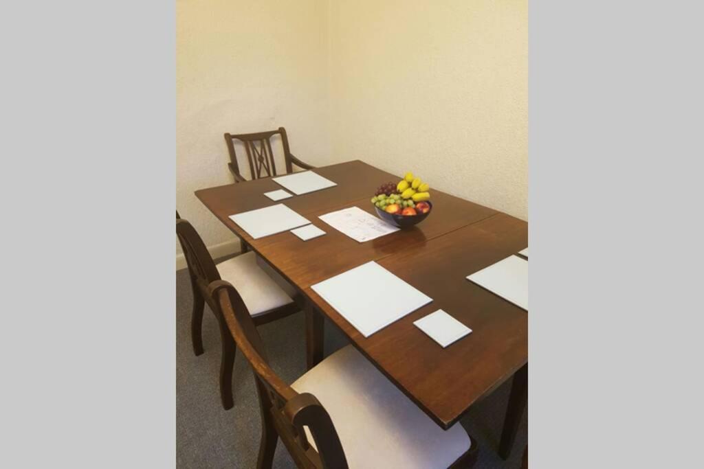 Porthmadog Harbour Town - High Street Apartment. Екстер'єр фото